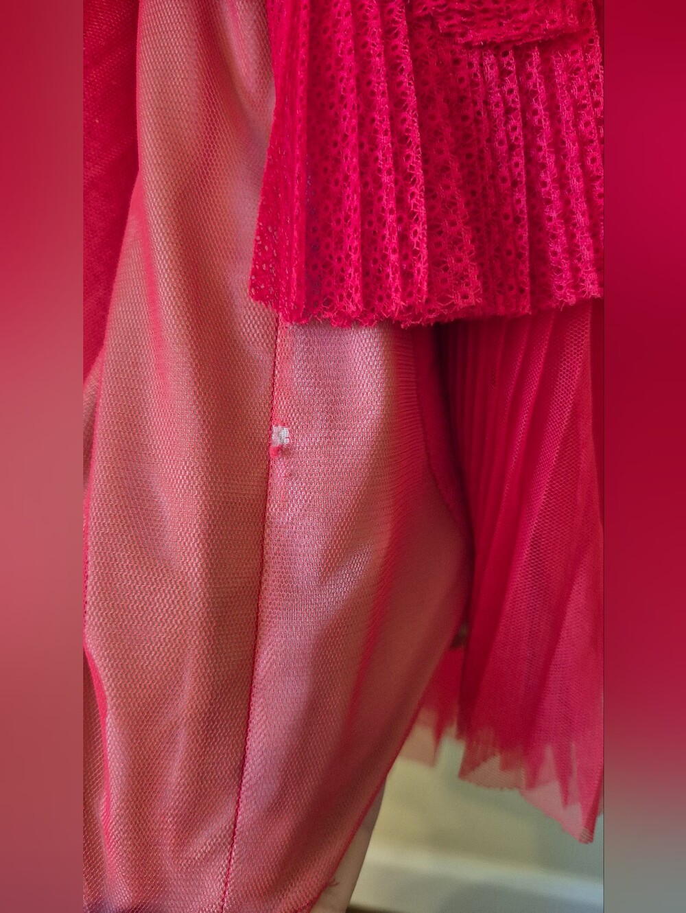 BCBGMAXAZRIA Runway The Coquette Red Berry Strapless Pleated Plisse Dress Size 4 - Picture 6 of 7